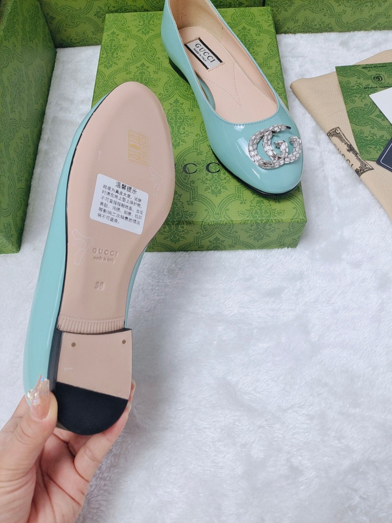 Gucci Flat Shoes